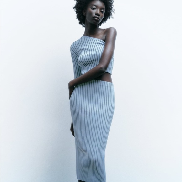 Zara Asymmetrical Knit Top - Picture 3 of 8